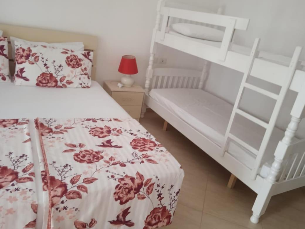 Rezidenca Martin Apartment Vlore Ngoại thất bức ảnh