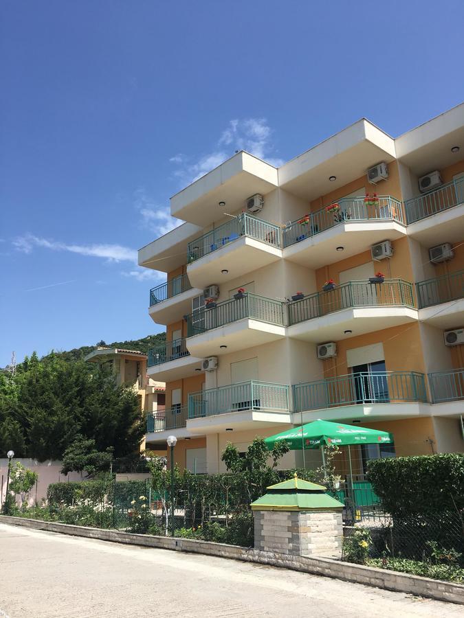 Rezidenca Martin Apartment Vlore Ngoại thất bức ảnh